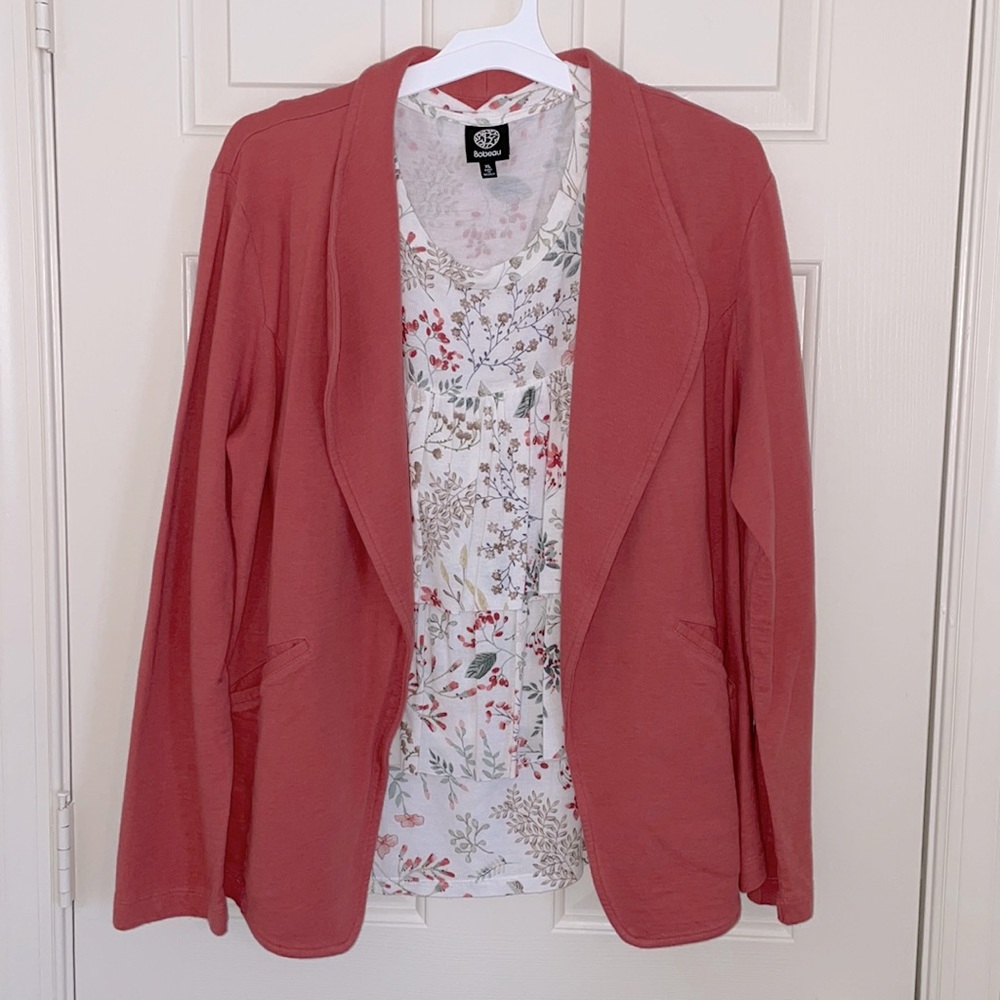 Sleeveless top and 100% cotton jacket!